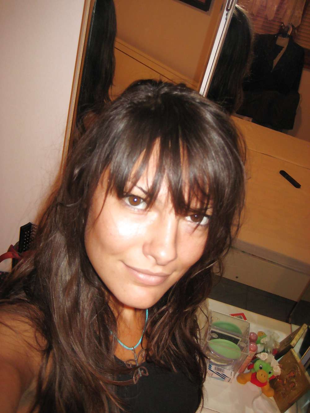 Free LATINA MIQUELLE photos