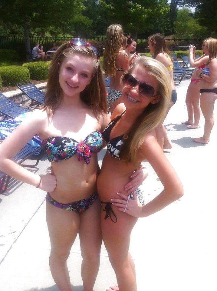 Free amateur bikini photos