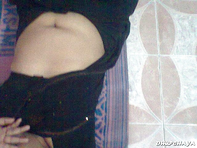 Free andhra housewife navel boob show 1 photos