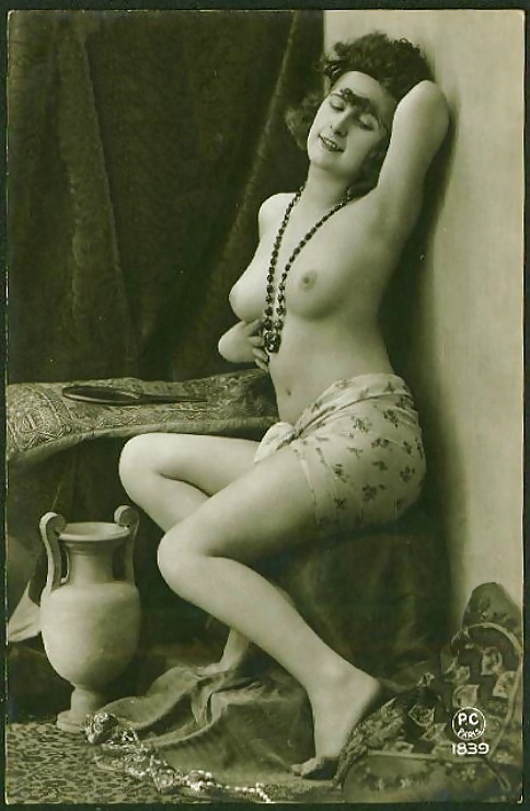 Free Vintage lady's & Vases -num-002 photos