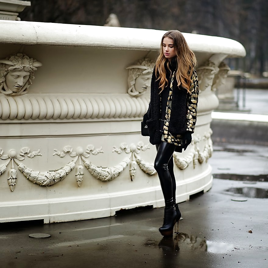 Free Girls in Leather and Boots part 6 photos
