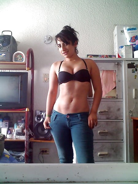 Free Teens gorgeous asses in thong 1 photos