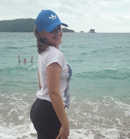 ana guzata ribetina komentarisi i drkaj serbian teen ass         