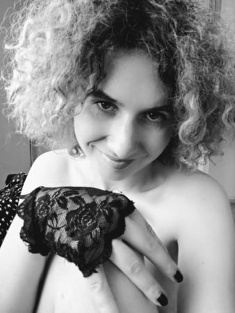 selina bell free photos         