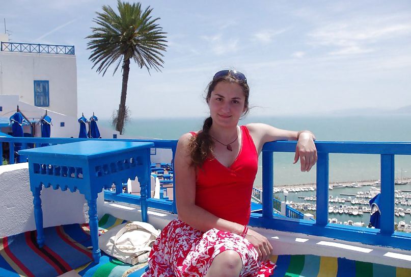 Free Russian slut Katya vacation in Tunis photos