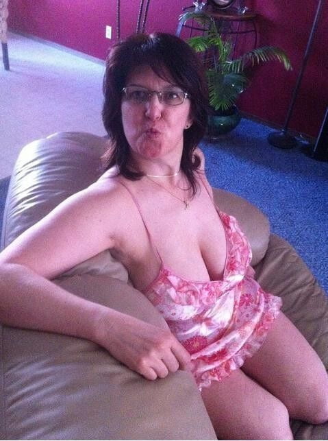 Free Big Tits Big Ass Amateur Mature MILF - Wife - GILF - Granny photos