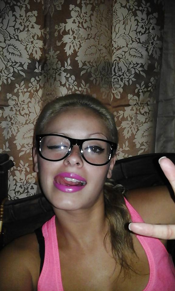 Free Cheap facebook slut photos