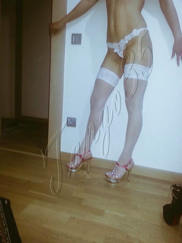 Free Turkish Whore izel photos