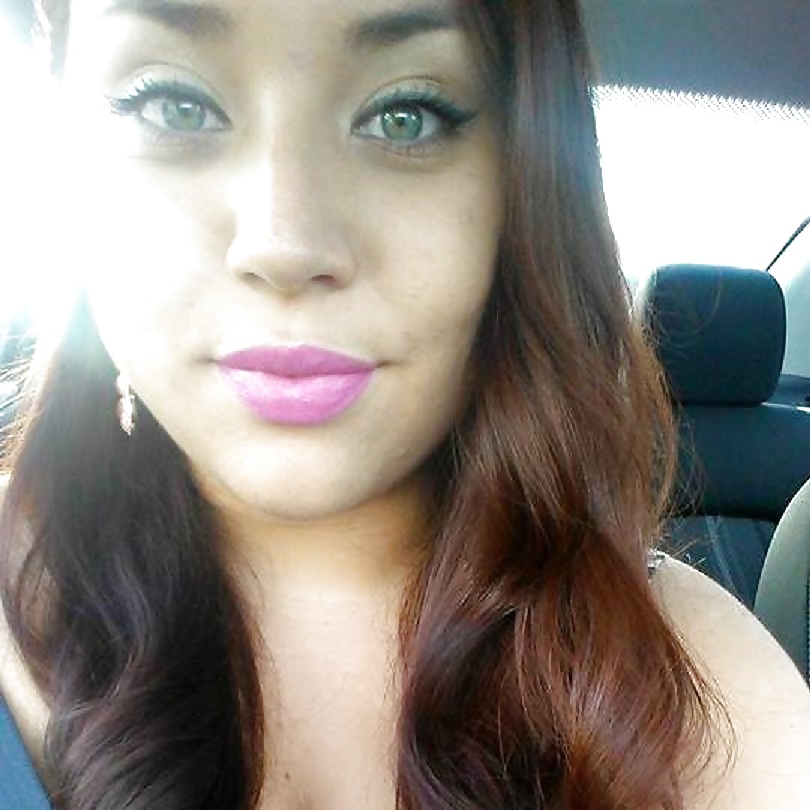 Free Stupid slut Alejandra photos