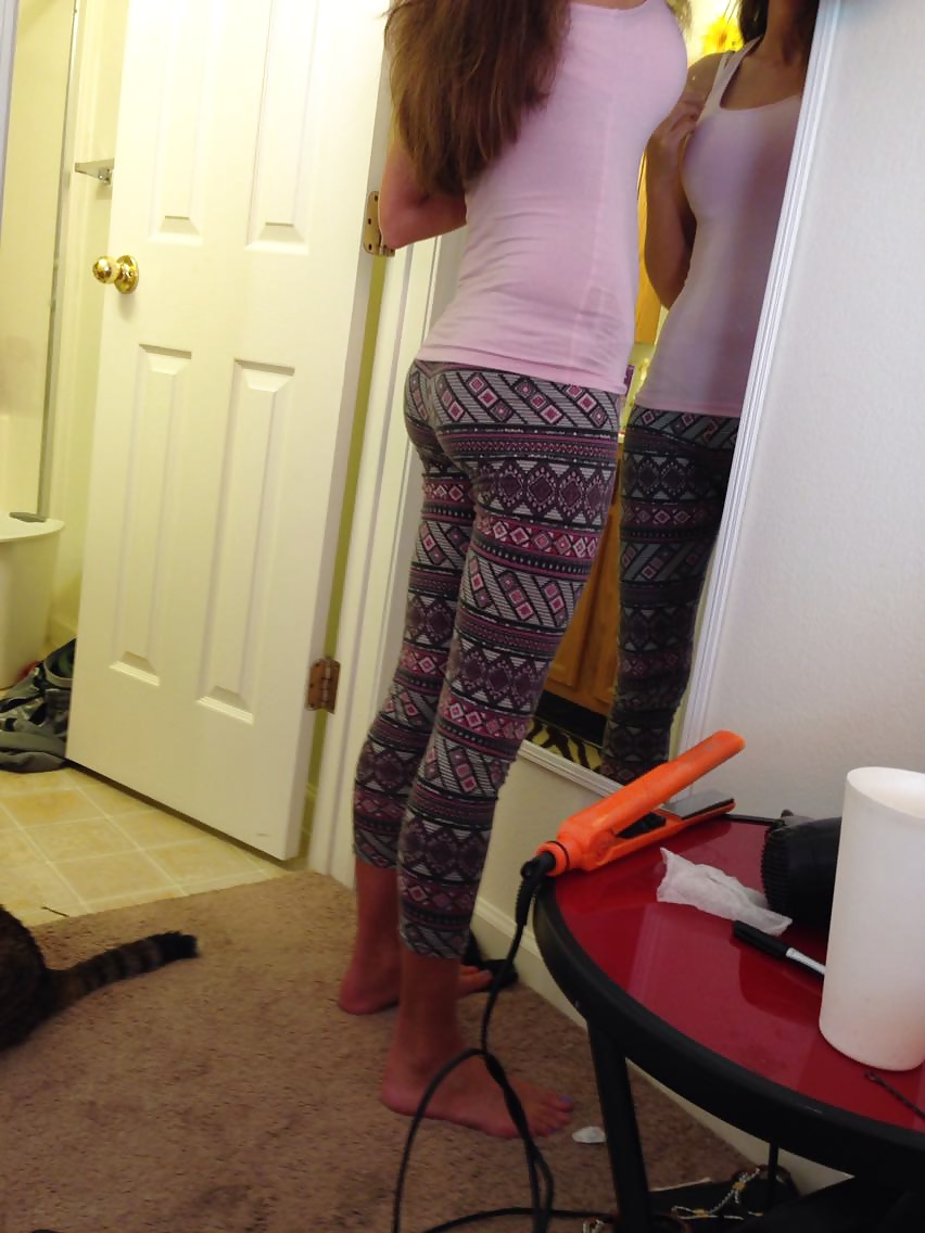 Free Yoga pants 8 photos