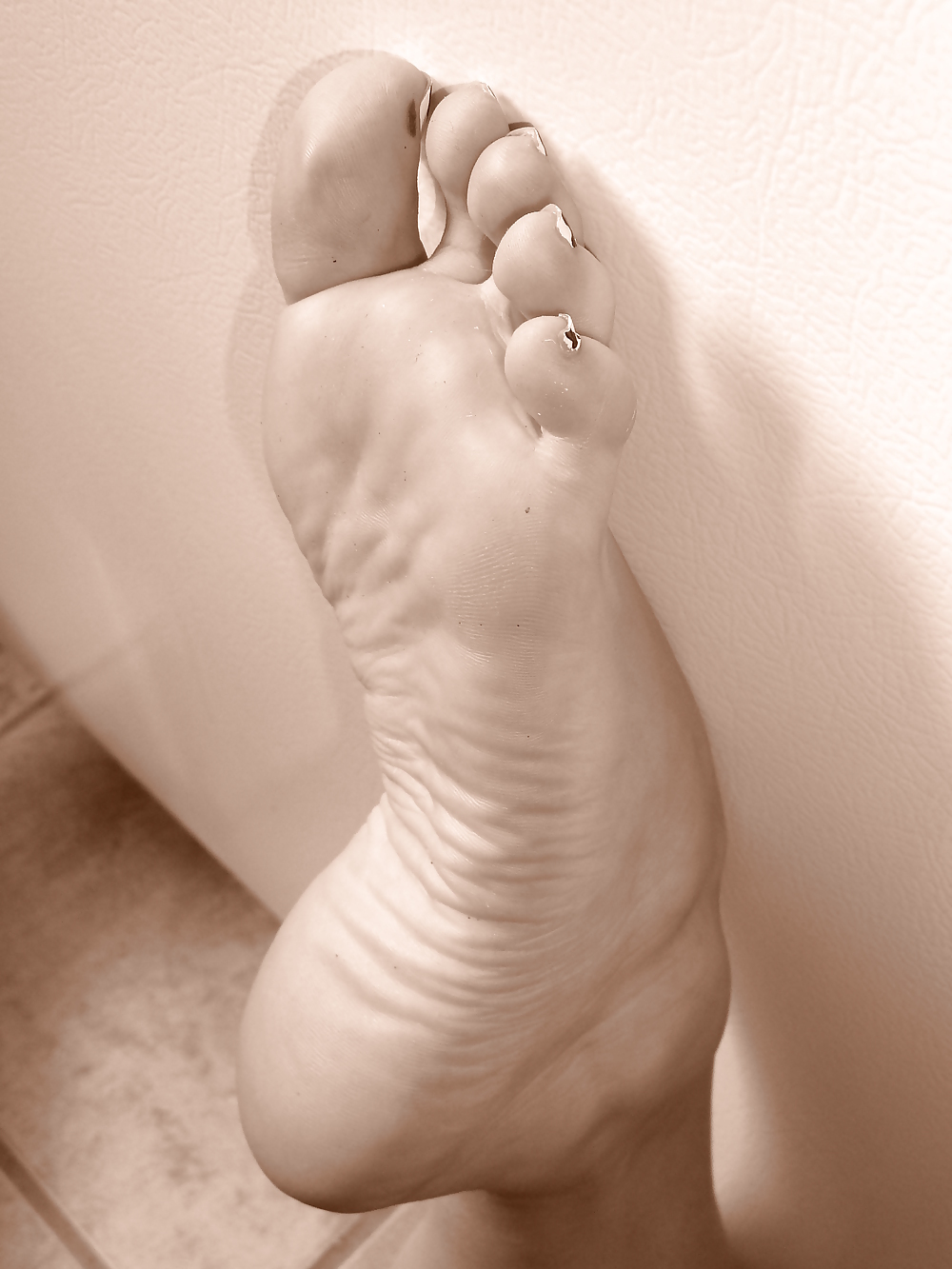 Free babysitter sexy shoes photos