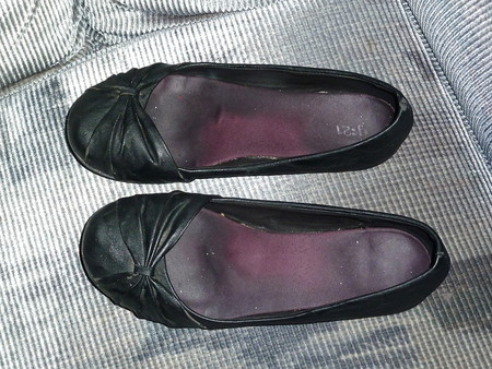 stinky ballerina flat