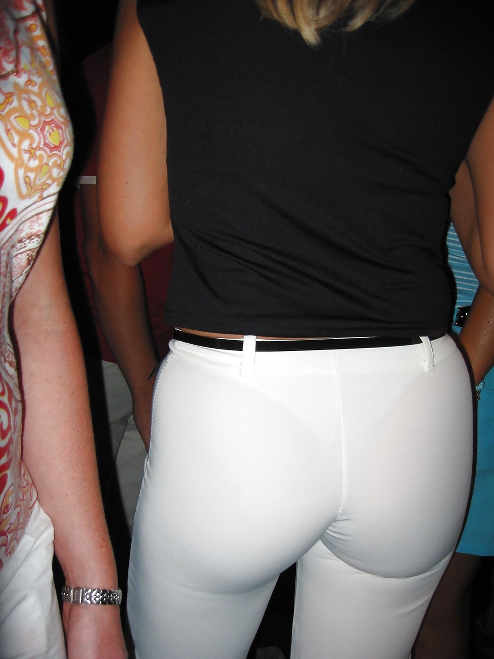 Free Hot Wives In Tight White Pants photos