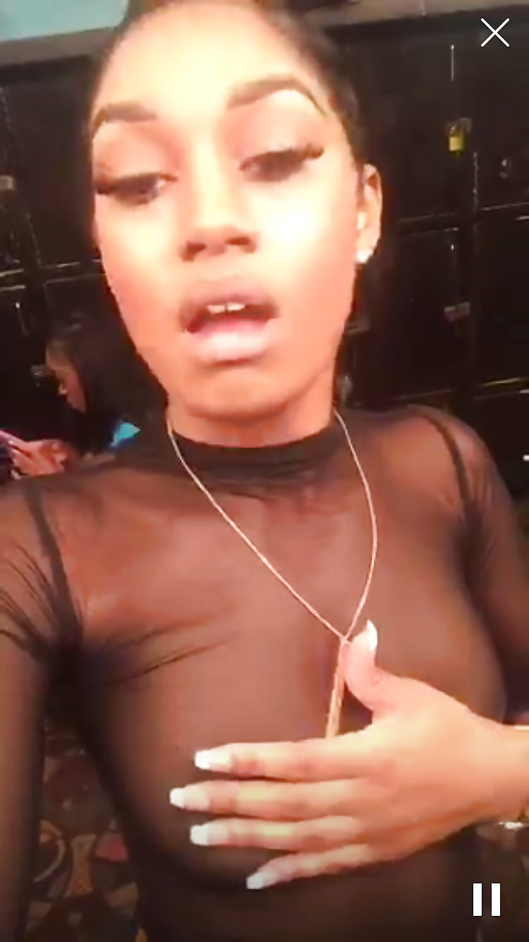 Free Periscope Girls - April 10 photos