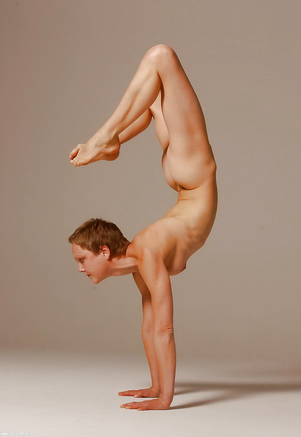 Free Flexible Yoga Girls photos
