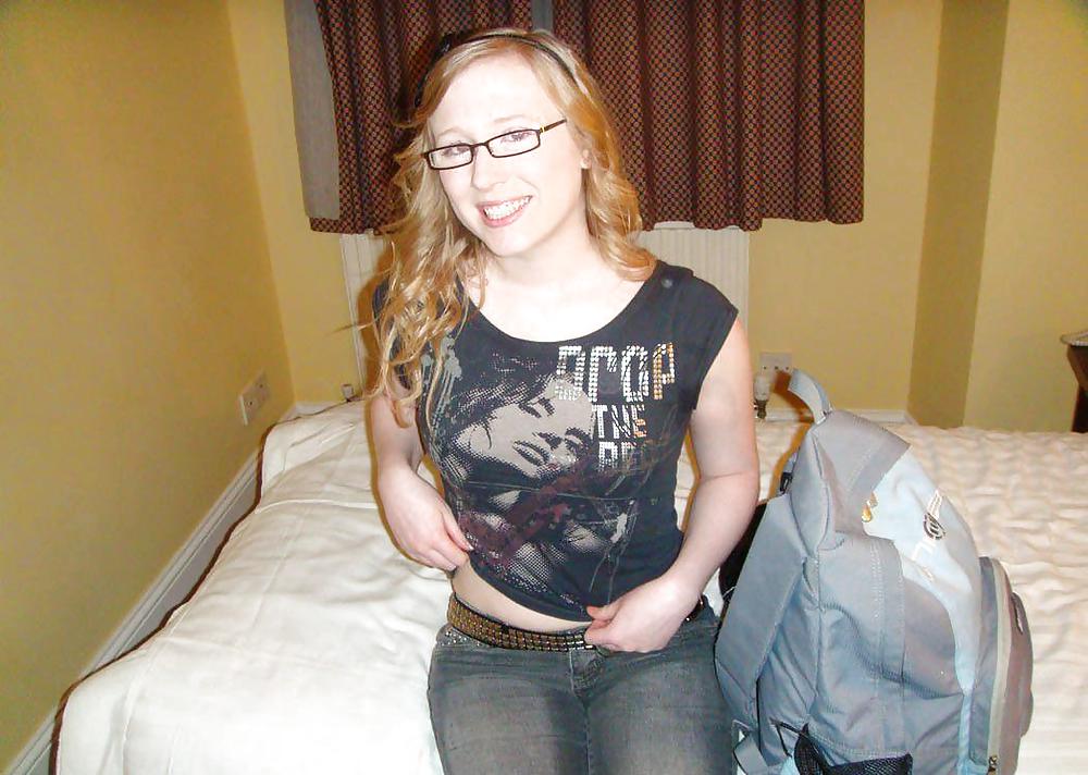 Free COCKHUNGRY NICE GIRL WITH GLASSES photos