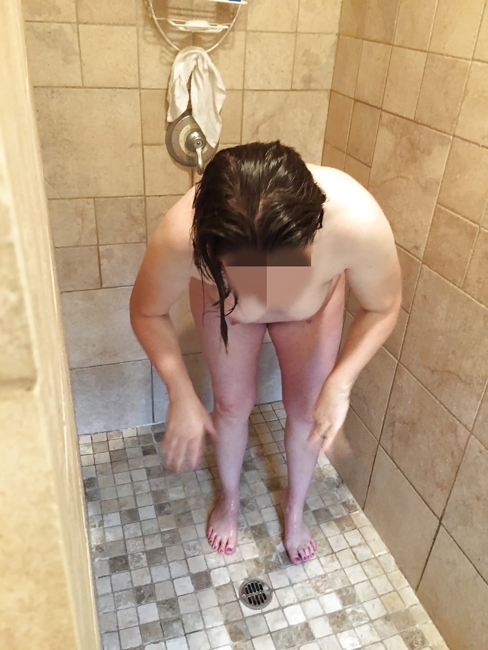 Free Sexy Mormon wife in the shower and bathroom photos