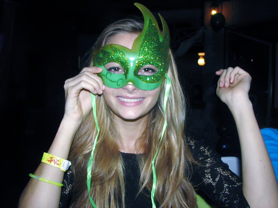 Free A spoiled rich bitch Sarah Duzzi (facebook) Costa Rica photos