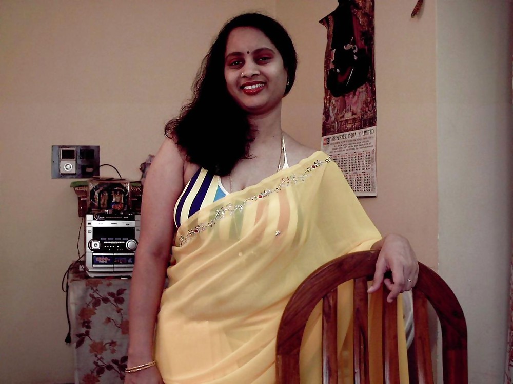 Free AMATEUR INDIAN DESI III photos