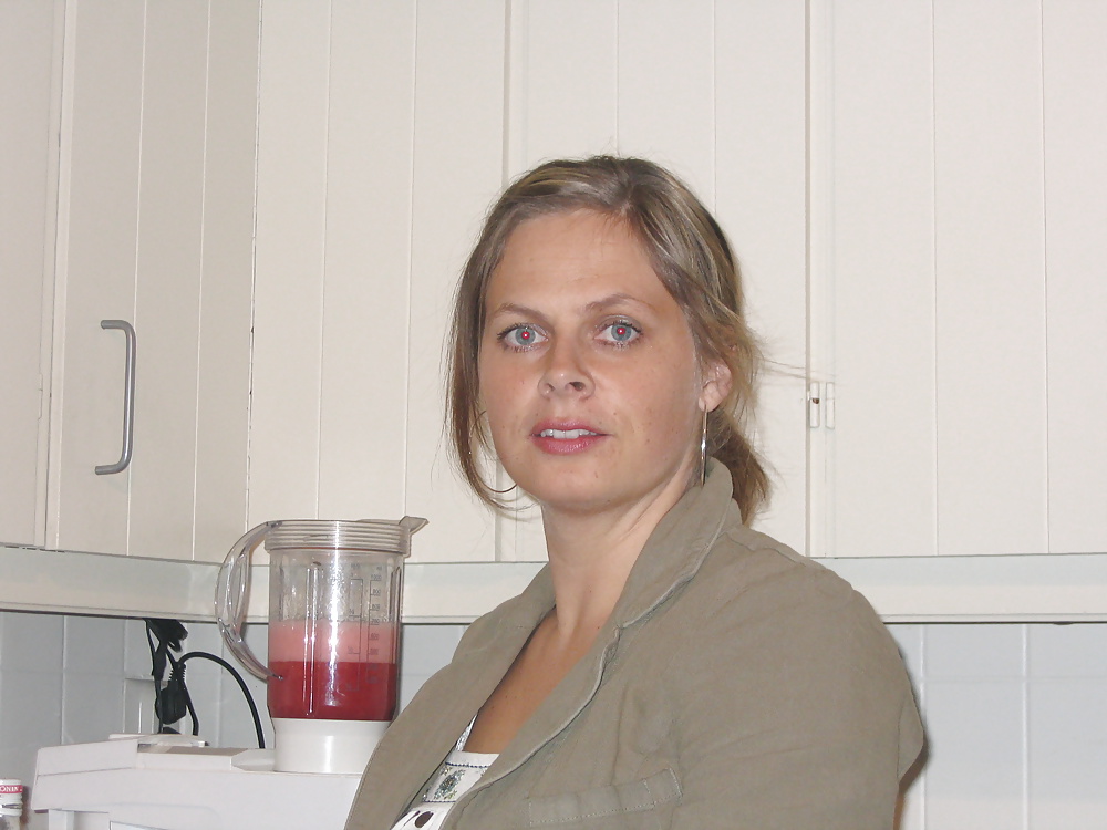Free Blond fitness chick from Norway photos