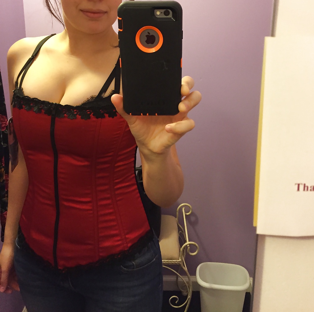 Free Wife selfies photos