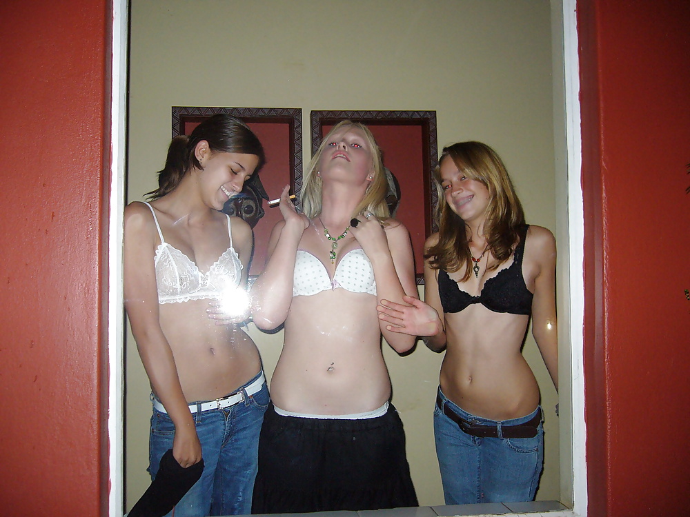 Free BRA panties candid teen voyeur flashing - BH Titten photos