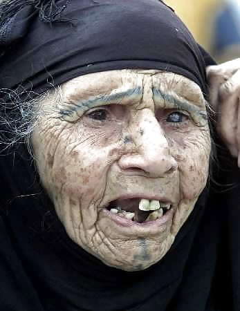 Free hananecadix's slut hijab Mother photos