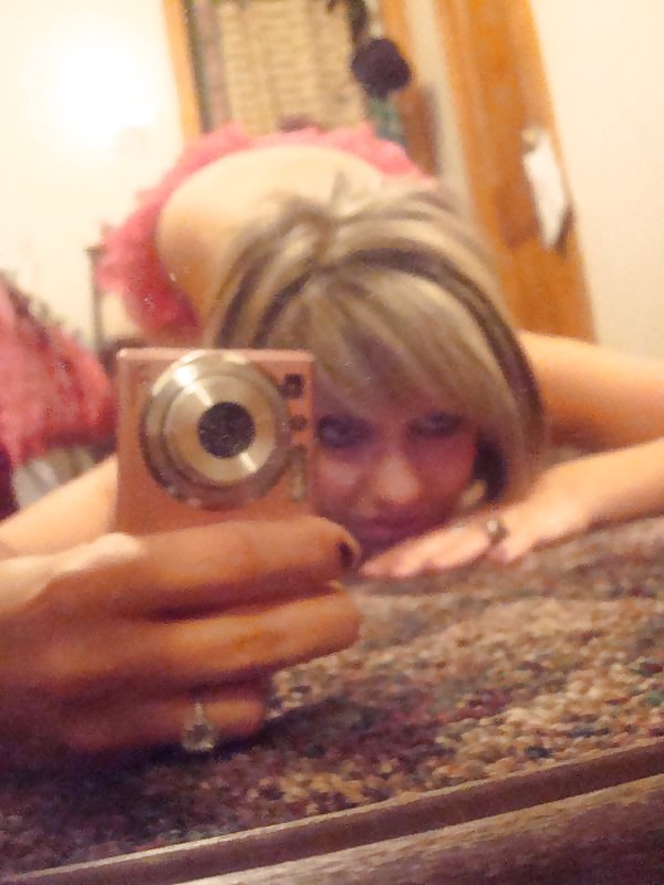 Free Girls from Greece photos