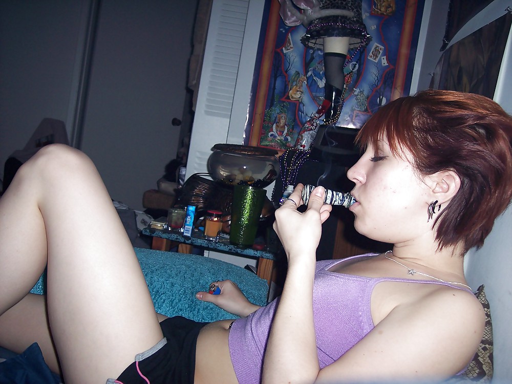 Free VERDAMMT GEILE EMO SCHLAMPE I photos