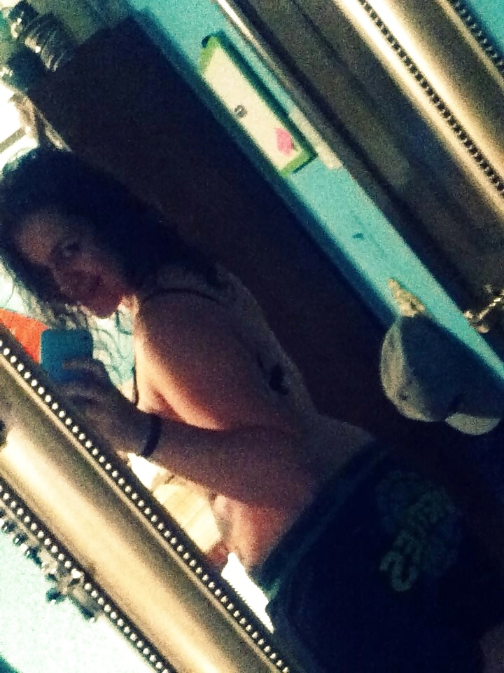 Free horny teen shows it all photos
