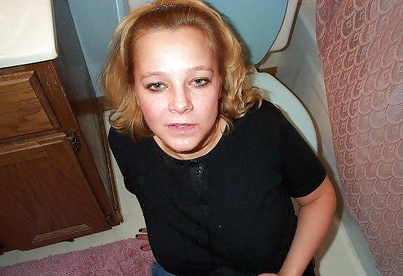 Free ALL AMATEUR - Here is SYLVIE photos