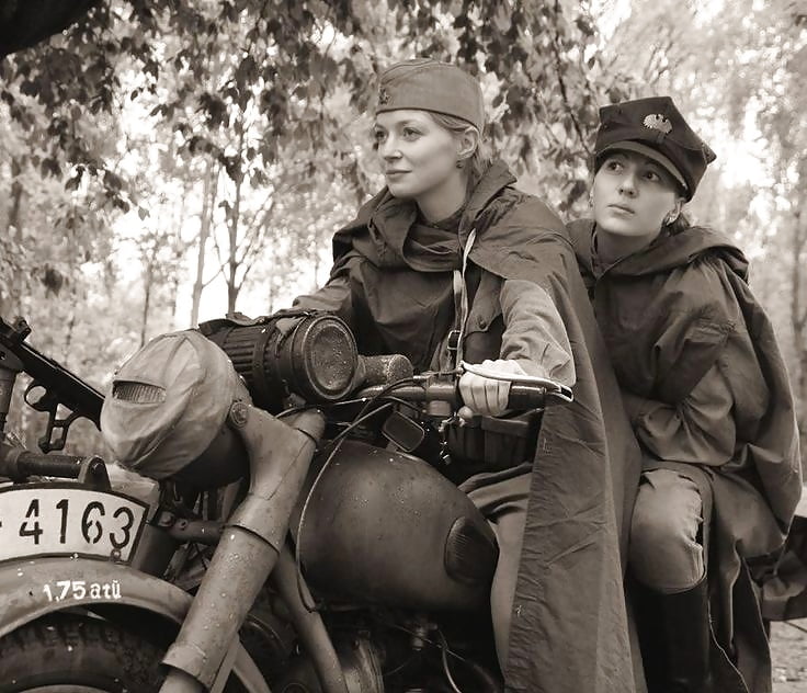 Free Polish women soldiers photos
