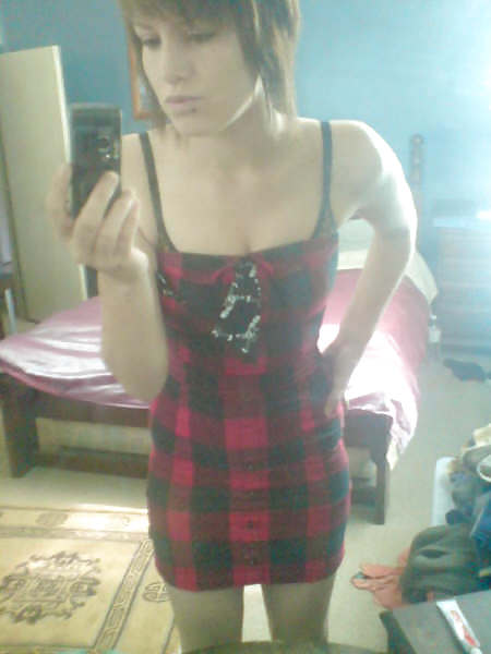 Free Emo Teen Slut photos