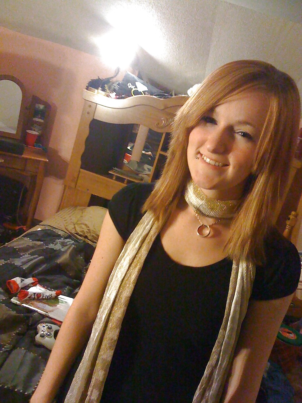 Free Perky & Pretty Teen photos