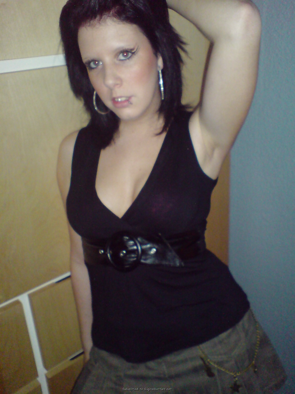Free RealPics - Set 25 photos