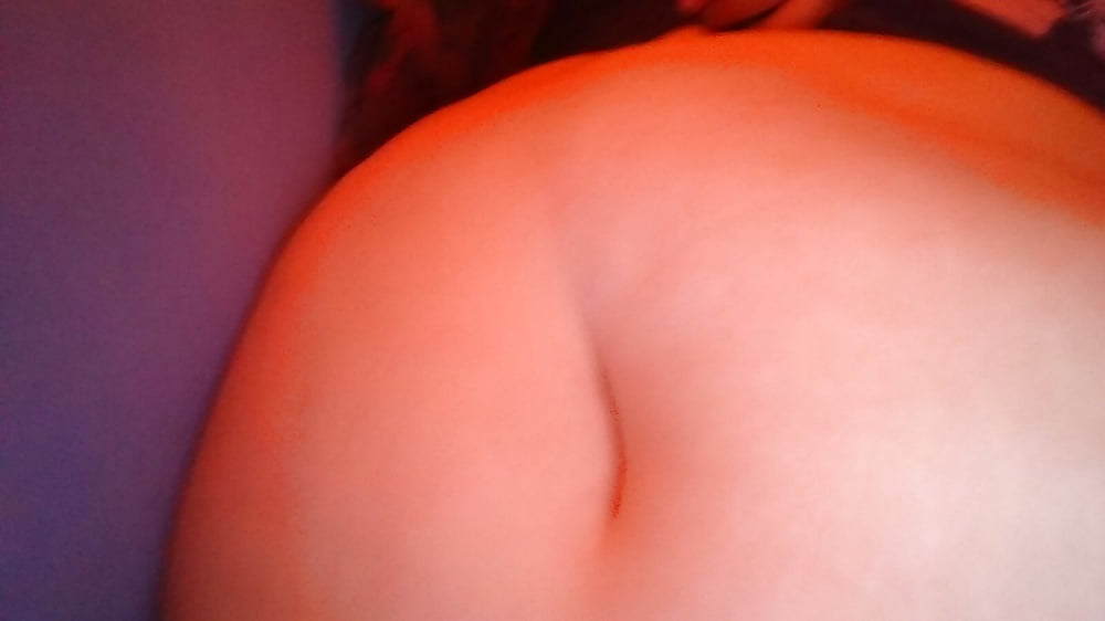 Free BBW Amateur Girl Ass, Tits & Belly photos