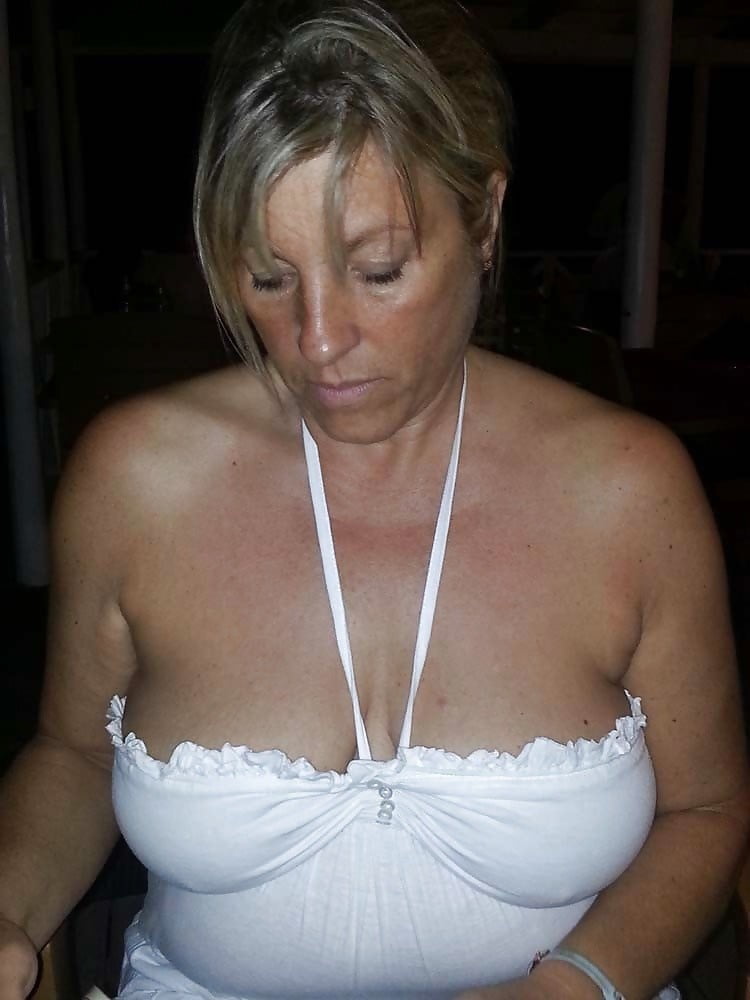 Fake Fakes Mom Milf Women Big Tits Boobs Out Mature - 2 Photos 