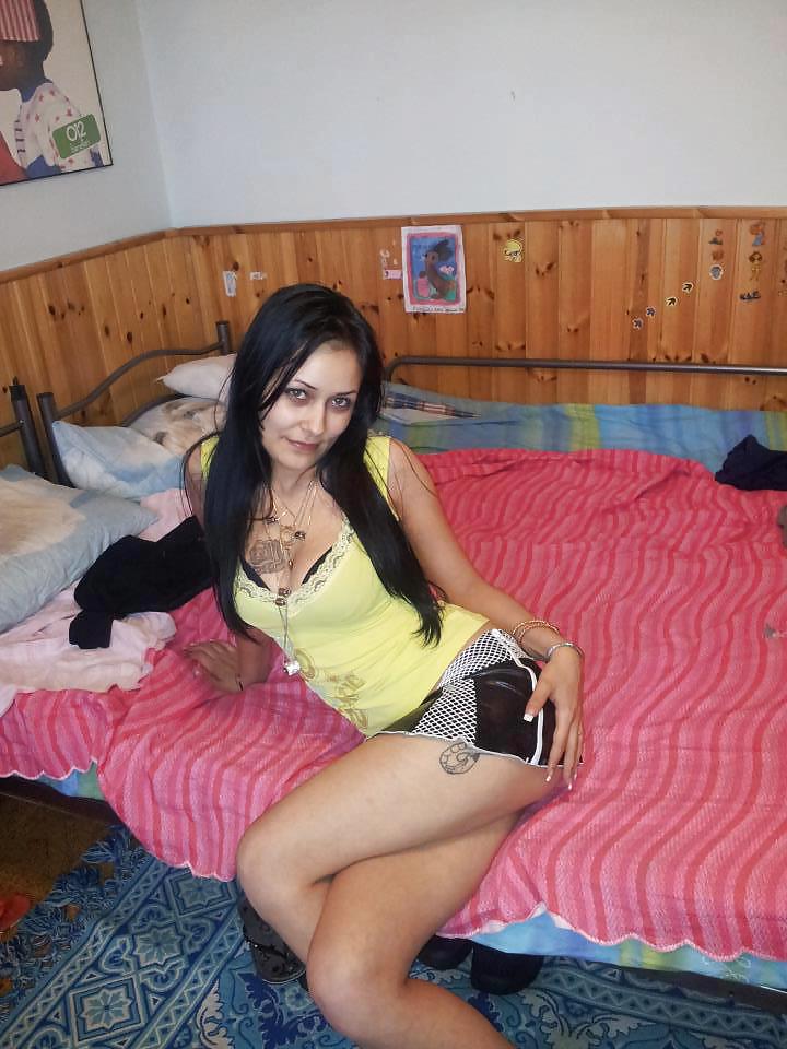 Free ROXANA pls comment this slut romanian escort photos