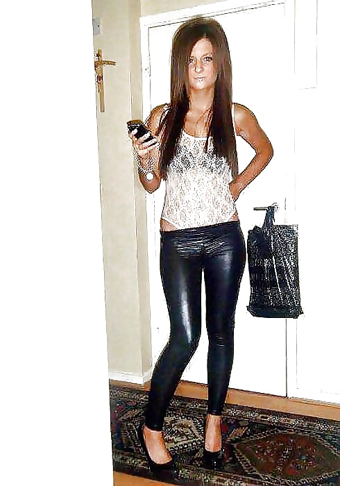 Free Amateur Chav Sluts Teens Bimbos Blondes Brunettes Milfs photos