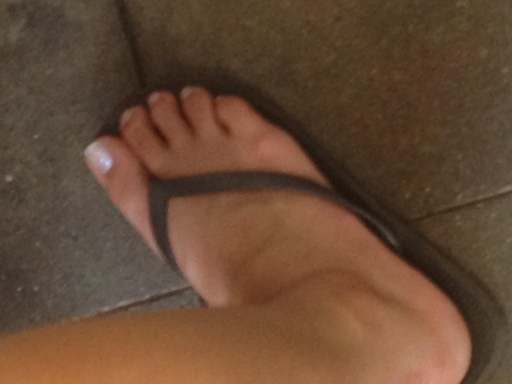 Free candid asian feet in flip flops photos