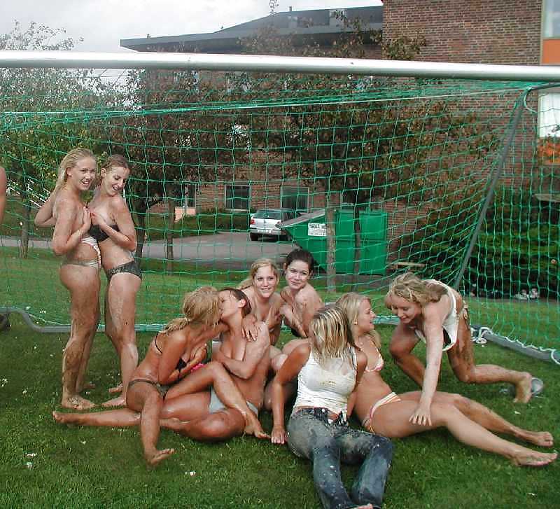 Free naked groups photos