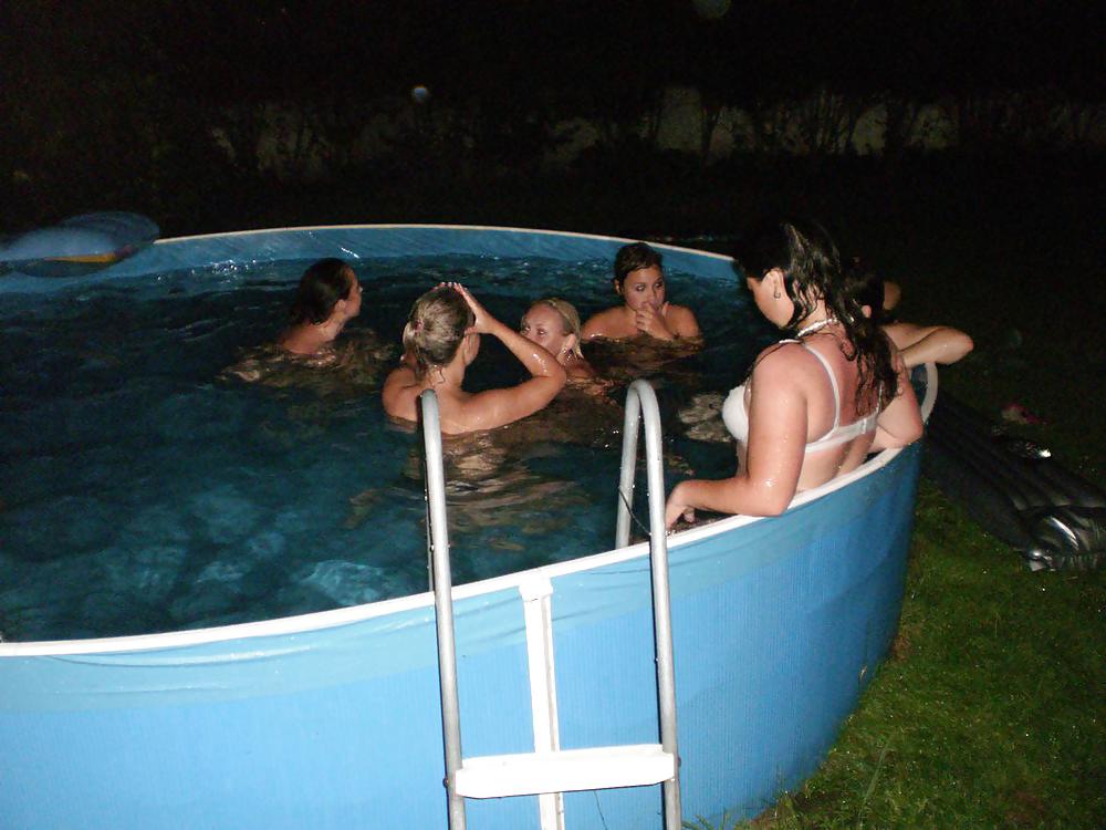 Free Skinny dip 7 photos