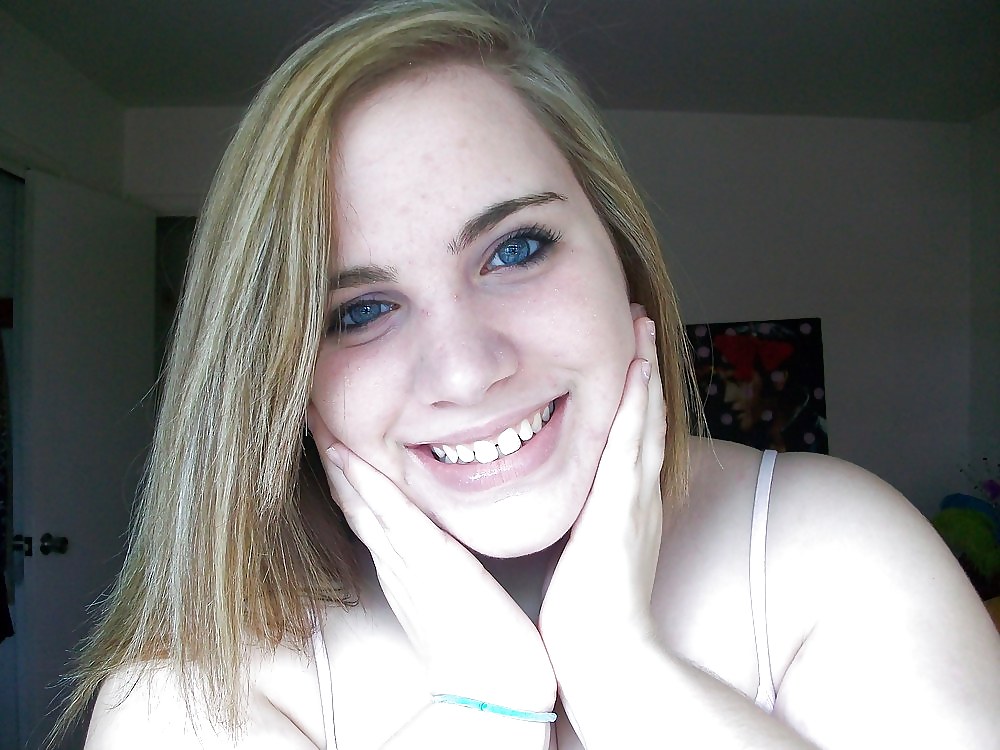Free Teen Hannah photos