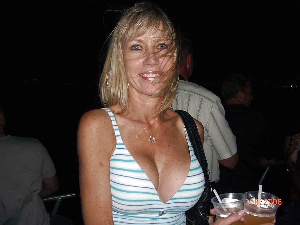 Free Moms and MILFs Mix Non Nude Edition photos