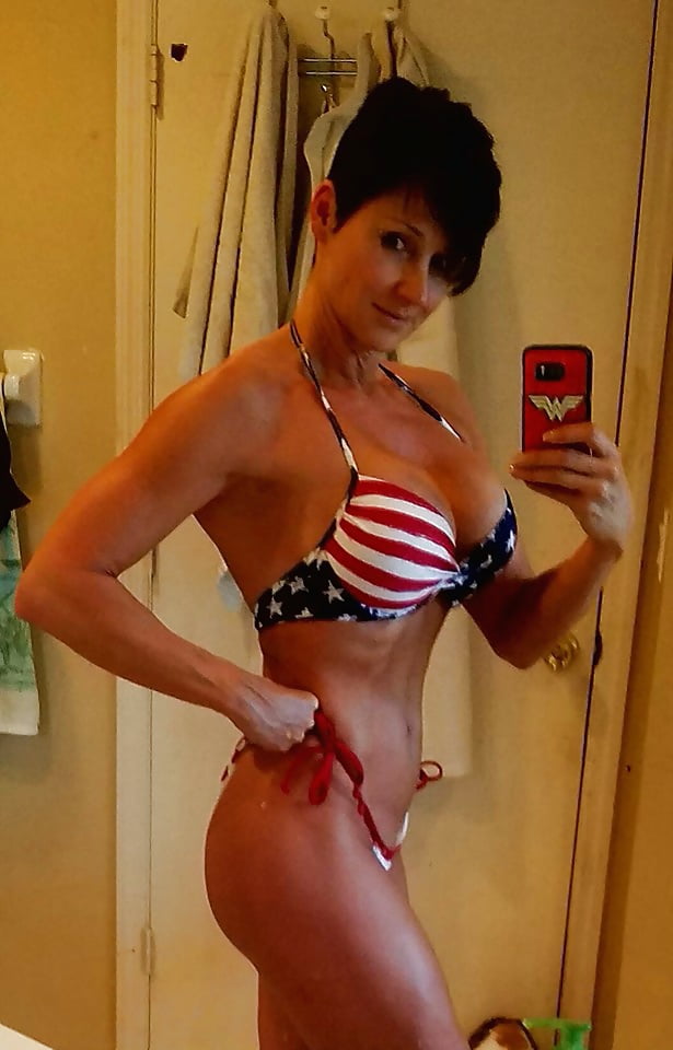 Free Beautiful milfs# photos