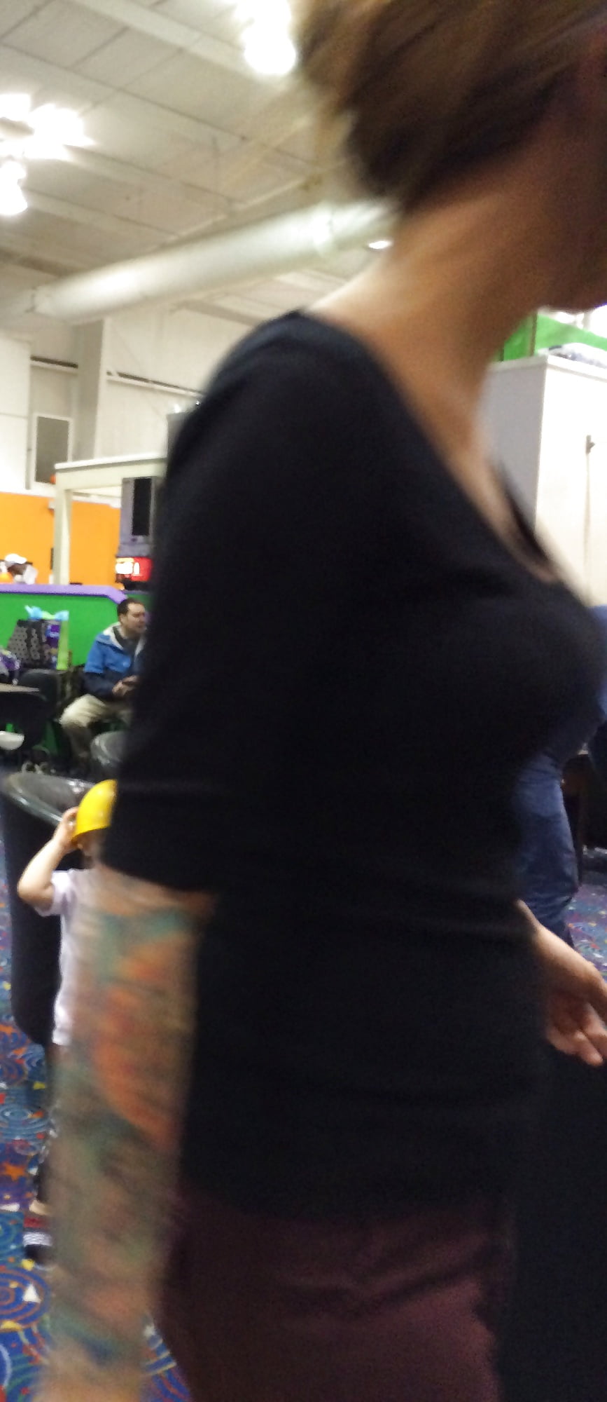 Free Drop dead gorgeous PAWG MILF photos