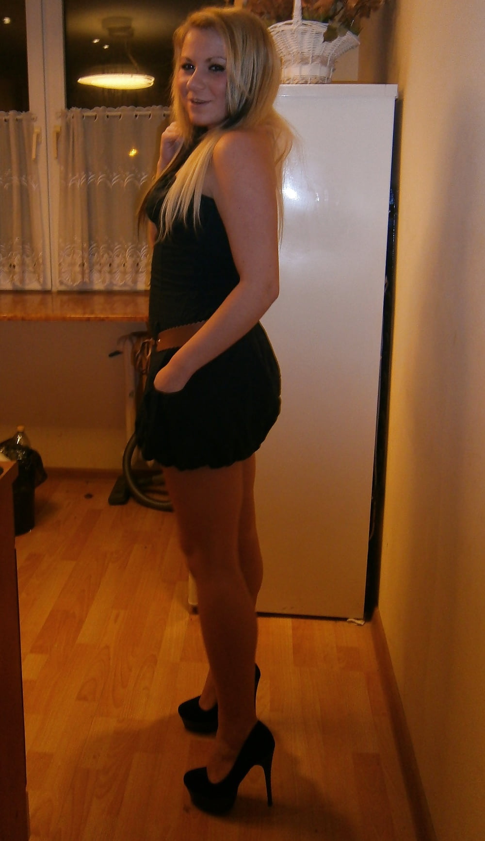 Free IZA EXPOSED NUDE SELFSHOT OF POLISH BLONDE WHORE photos