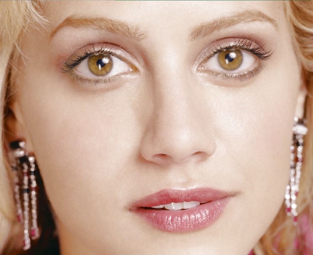 Free Brittany Murphy photos