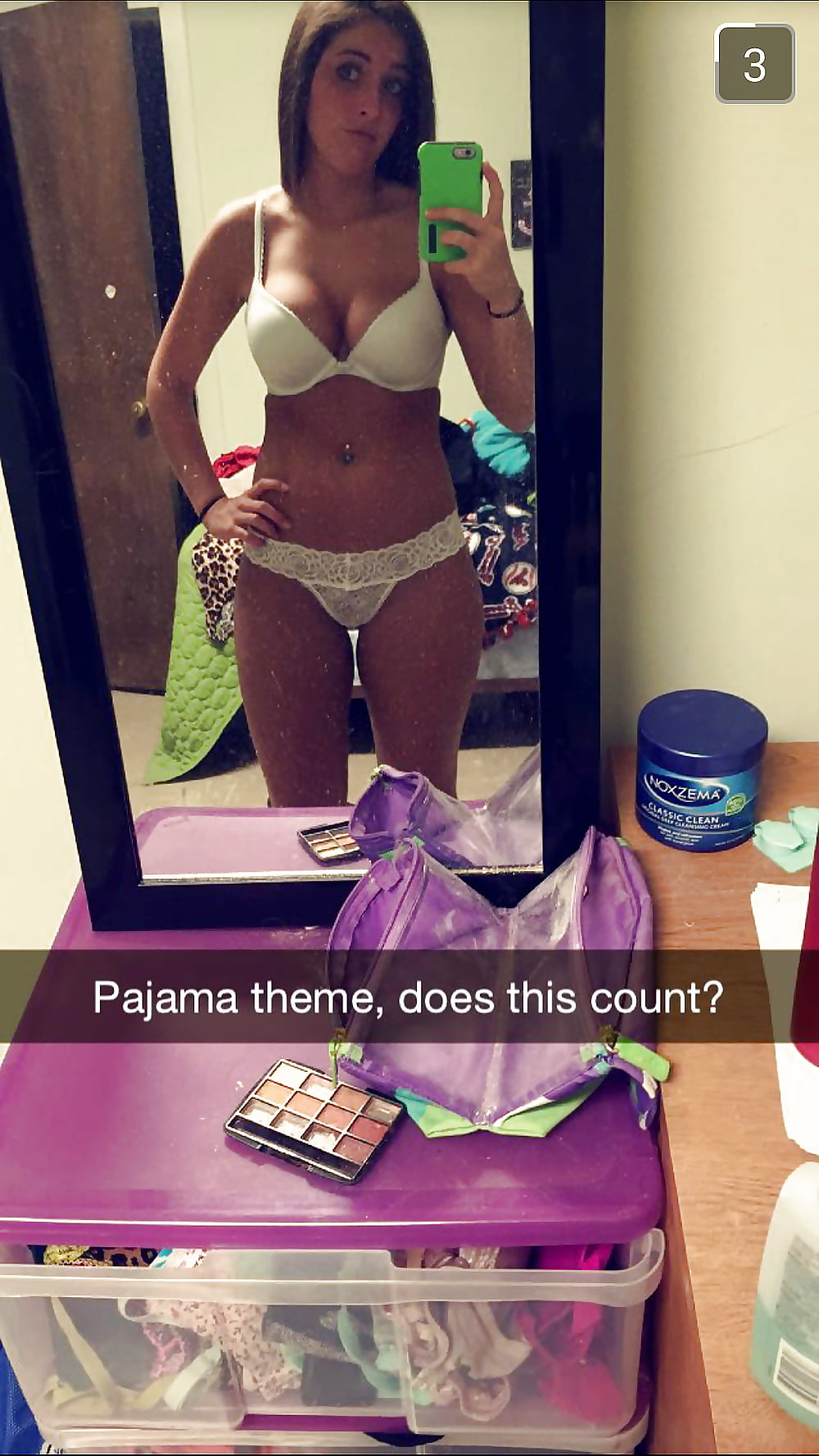 Free Big tit selfie slut photos