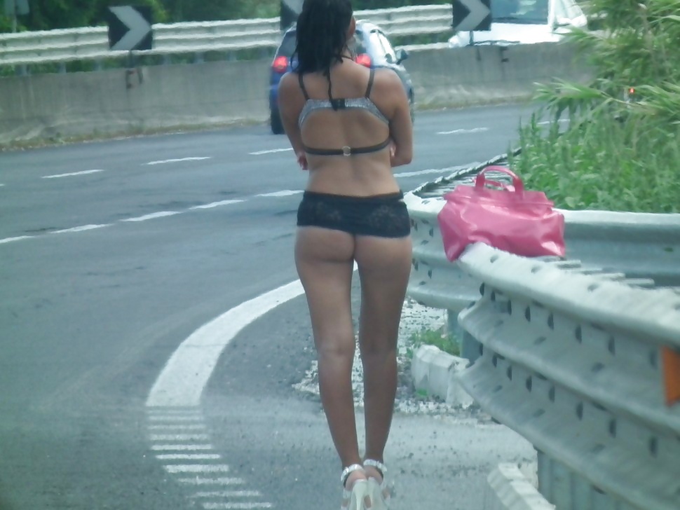 Free prostitutes 4 photos